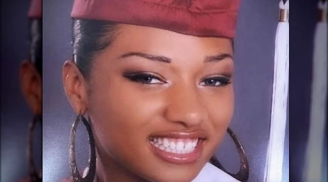 Megan Thee Stallion Zähne 2014