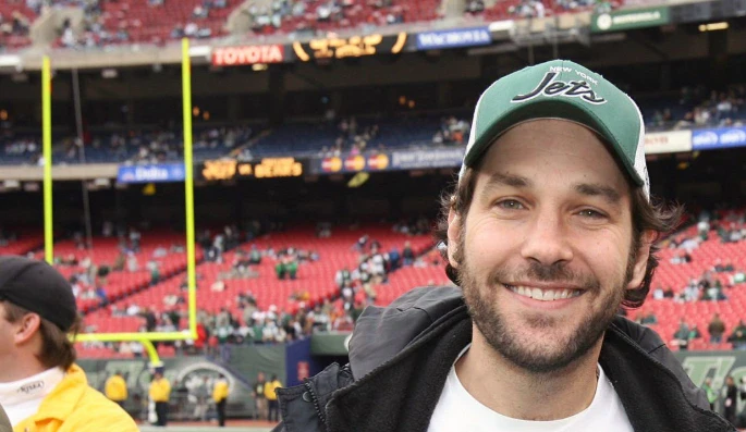 paul-rudd-teeth-in-2005