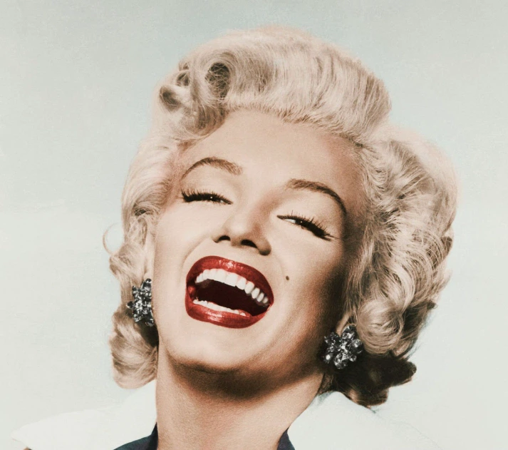 marilyn monroe teeth in 1959