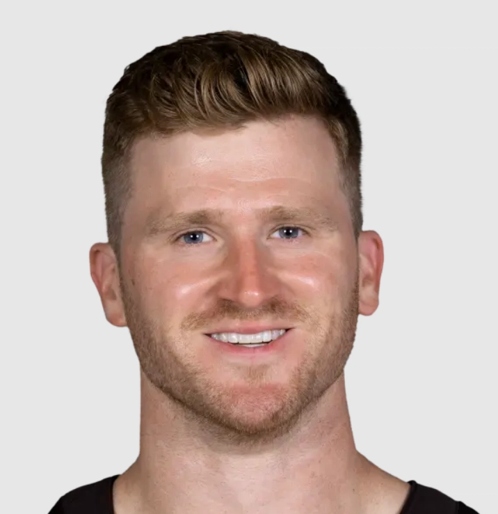 dientes de dustin hopkins en 2024