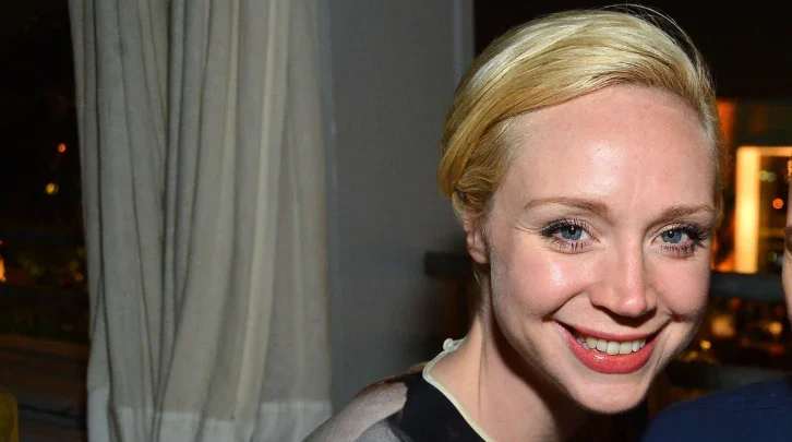 dientes de gwendoline-christie en 2010