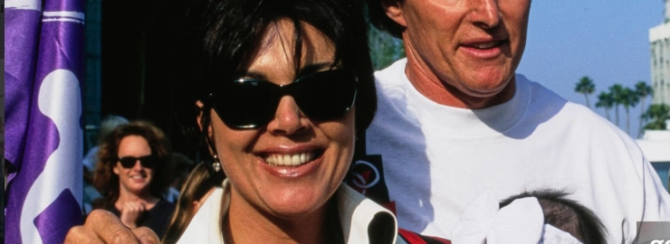 kris-jenner-teeth-in-1997