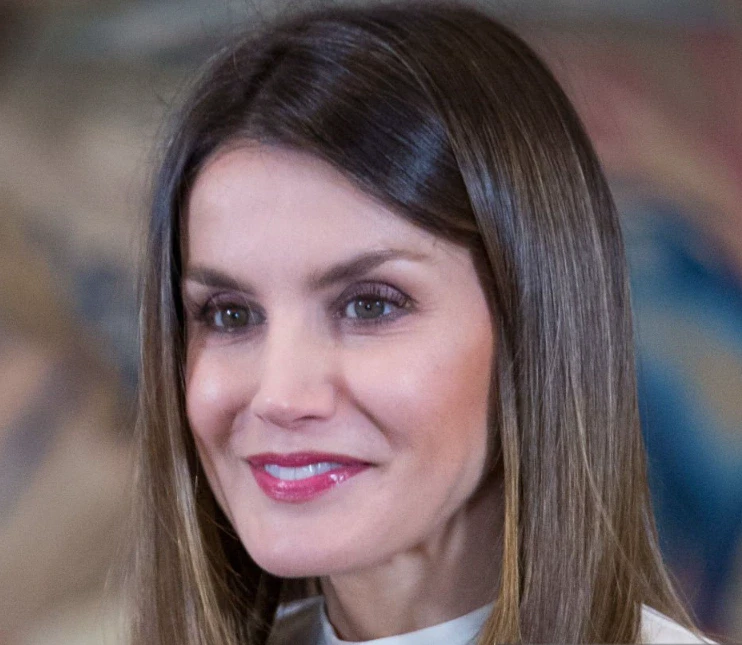 dientes de la reina letizia en 2018