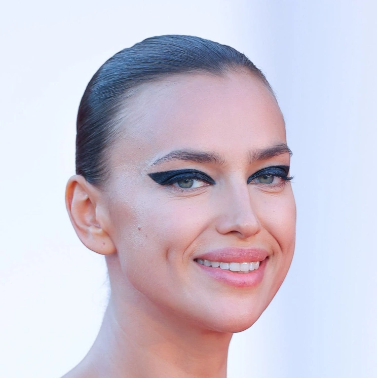 dents irina shayk en 2022