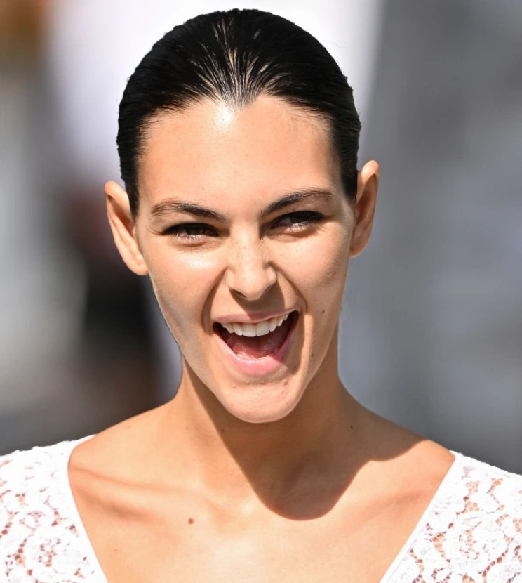 dents de vittoria ceretti en 2023