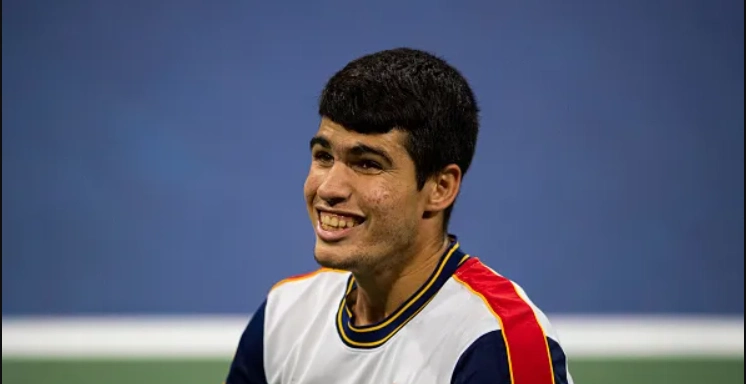 carlos-alcaraz-teeth-in-2010