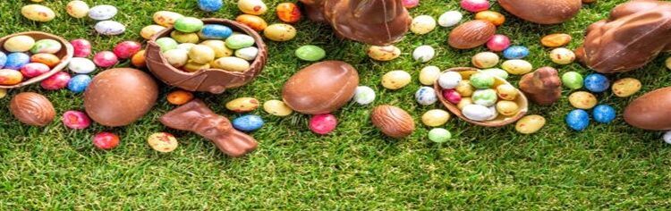 Easter-Eggs-travaganza-Homemade-Easter-Egg-Ice-Cream-Ideas-featured-image-edited-200x650w-chocolate-easter-eggs-and-mini-colourful-eggs-scattered-on-grass-frosted-fusions