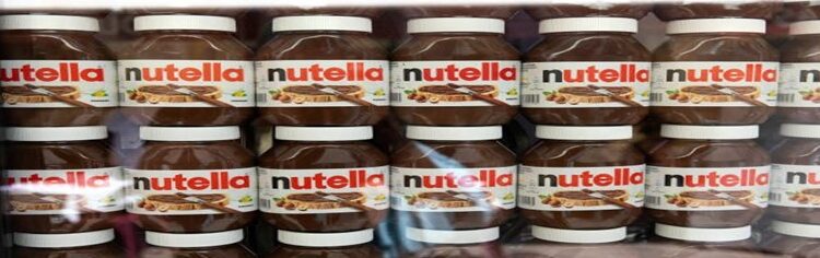 Cream-Recipe-featured-image-200x650w-several-jars-of-nutella-stacked-and-lined-up-frosted-fusions