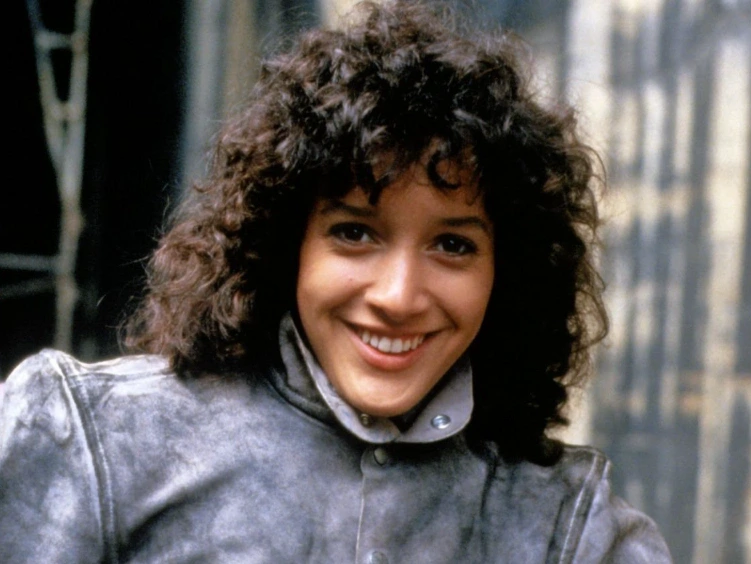 trasformazione dei denti di Jennifer Beals