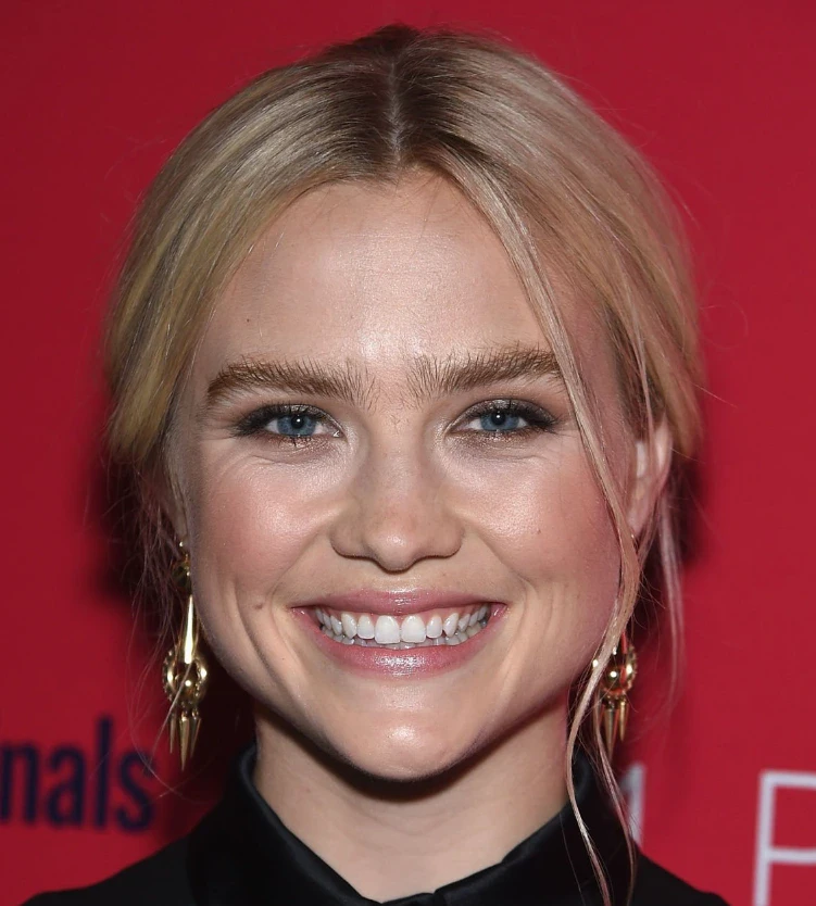maddie hasson teeth in 2016