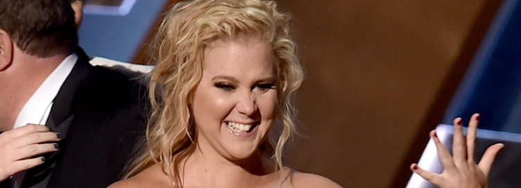amy-schumer-teeth-in-2015