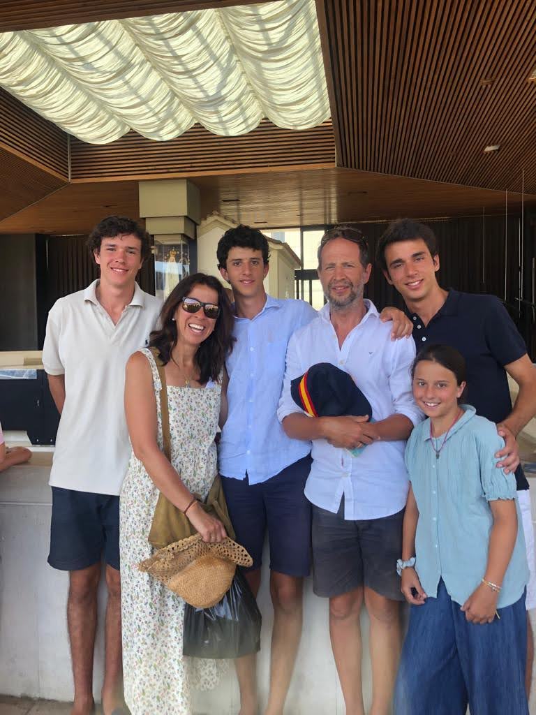 Discernimiento Jacobo de Mesa, con su familia en Fátima