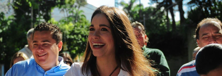 dents de Maria Corina Machado en 2010