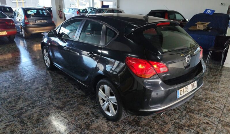 OPEL ASTRA 2.0 CDTI 165CV lleno