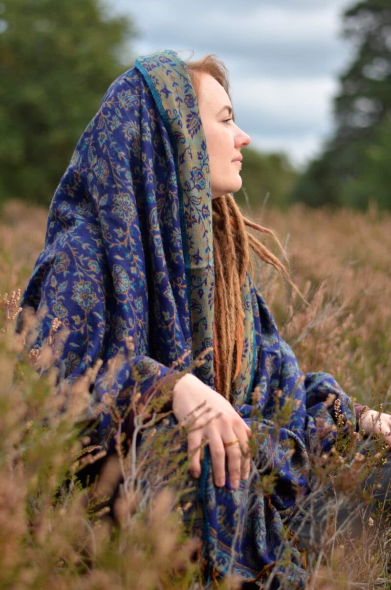 yak-schal-boho-bohemian-blau-paisley