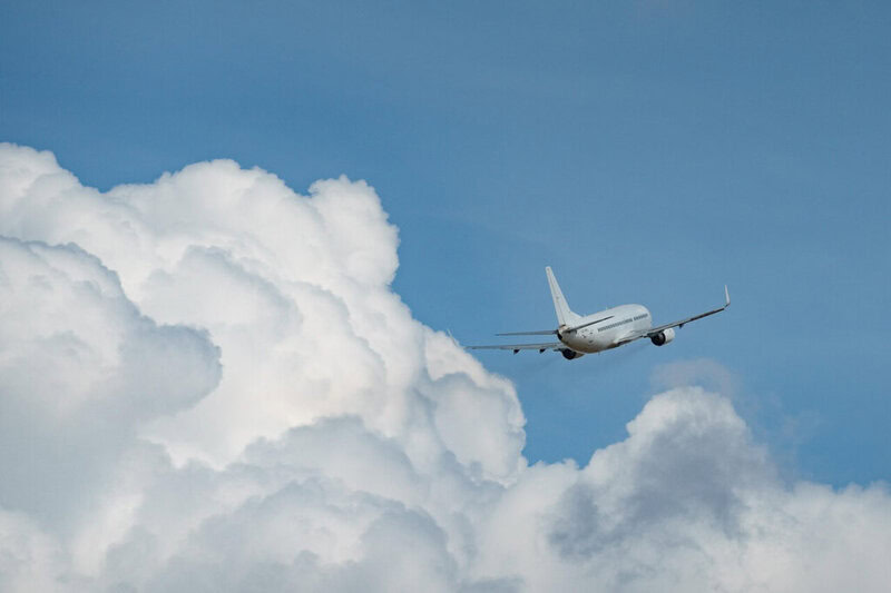 Flugzeug auf dem Weg nach Zypern