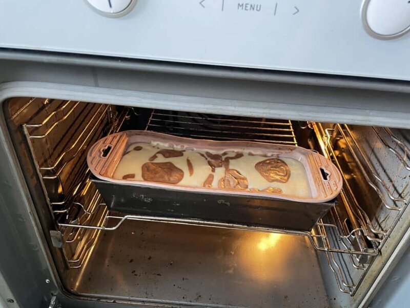 Place the vegan chocolate babka into the oven