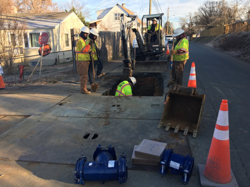 HYMAX GRIP T Helps Quickly Restore Water Service in Charlottesville, Virginia