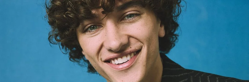 gavin-casalegno-hollywood-smile