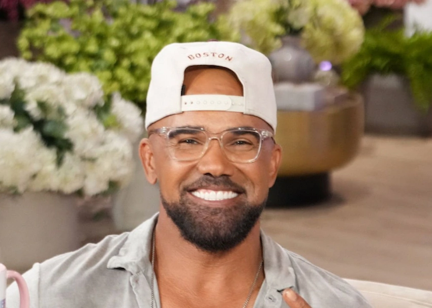 dents de shemar moore 2025