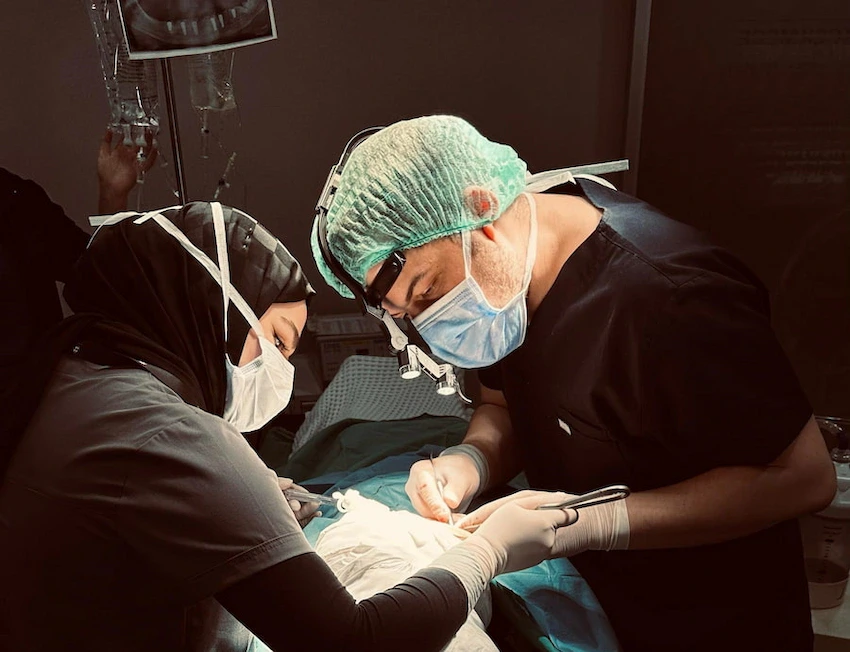 Lema diş kliniğinde implant prosed&uuml;r&uuml;