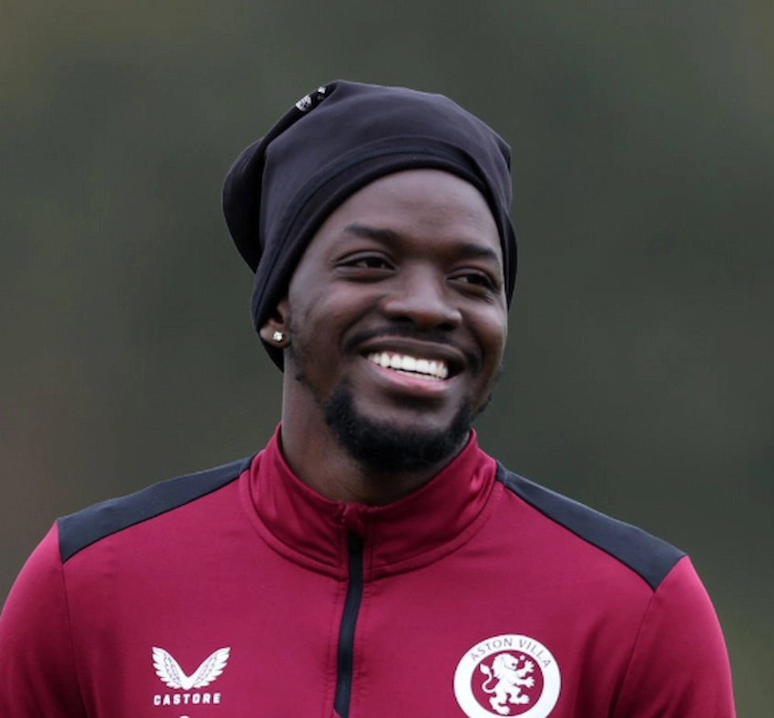 dinți Bertrand Traor&eacute; 2023