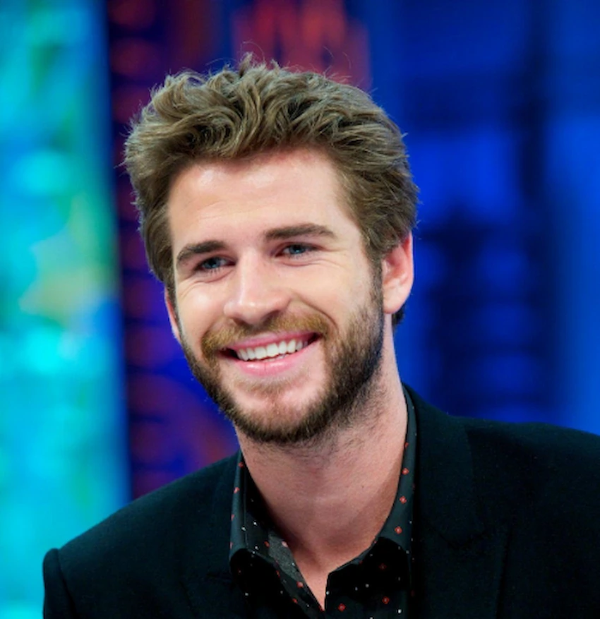 dents de Liam Hemsworth en 2015