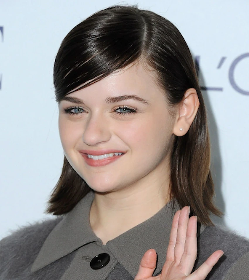 dientes de joey king 2015