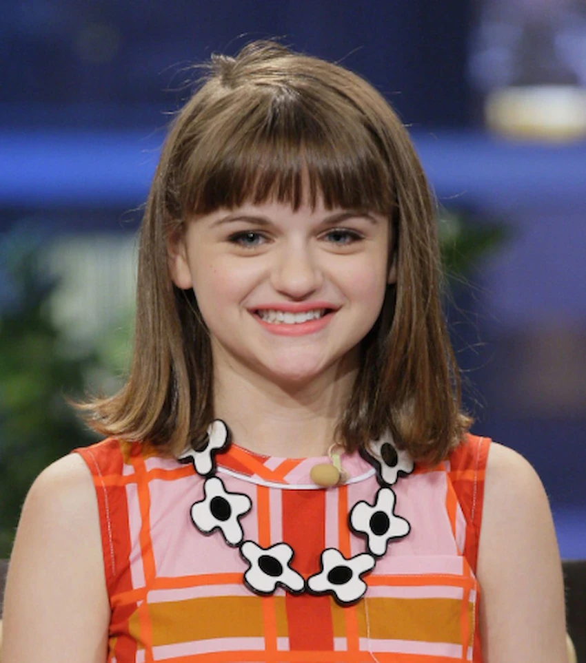 dientes de joey king 2010