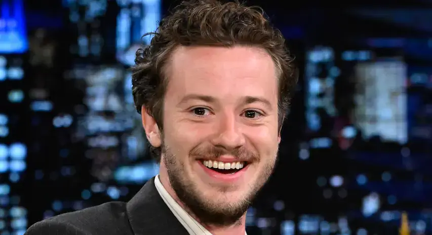 joseph quinn denti 2015
