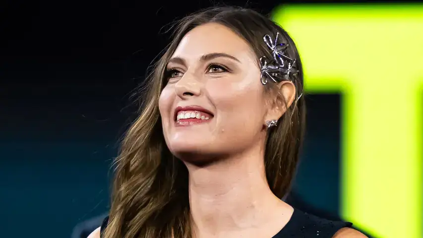 maria sharapova hollywood smile