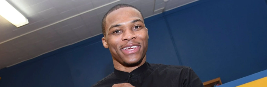 russell-westbrook-teeth-in-2015