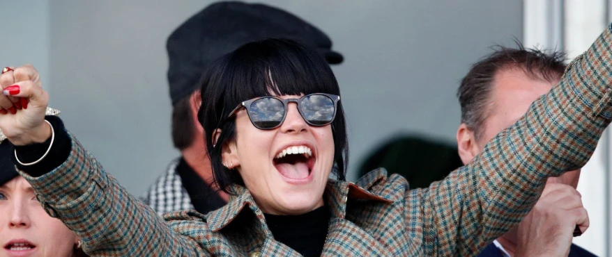 denti-di-lily-allen-in-2020
