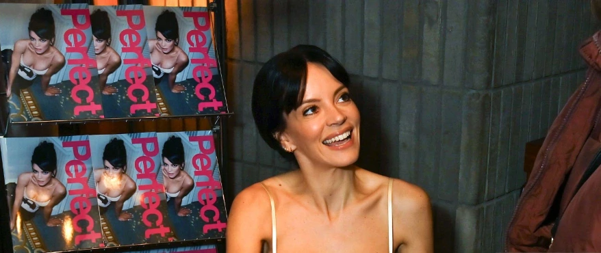 denti-di-lily-allen-in-2025