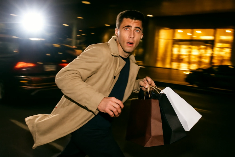 arnau martinez la aeroportul din Istanbul