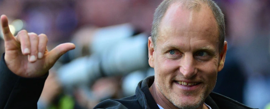 woody-harrelson-teeth-en-2015