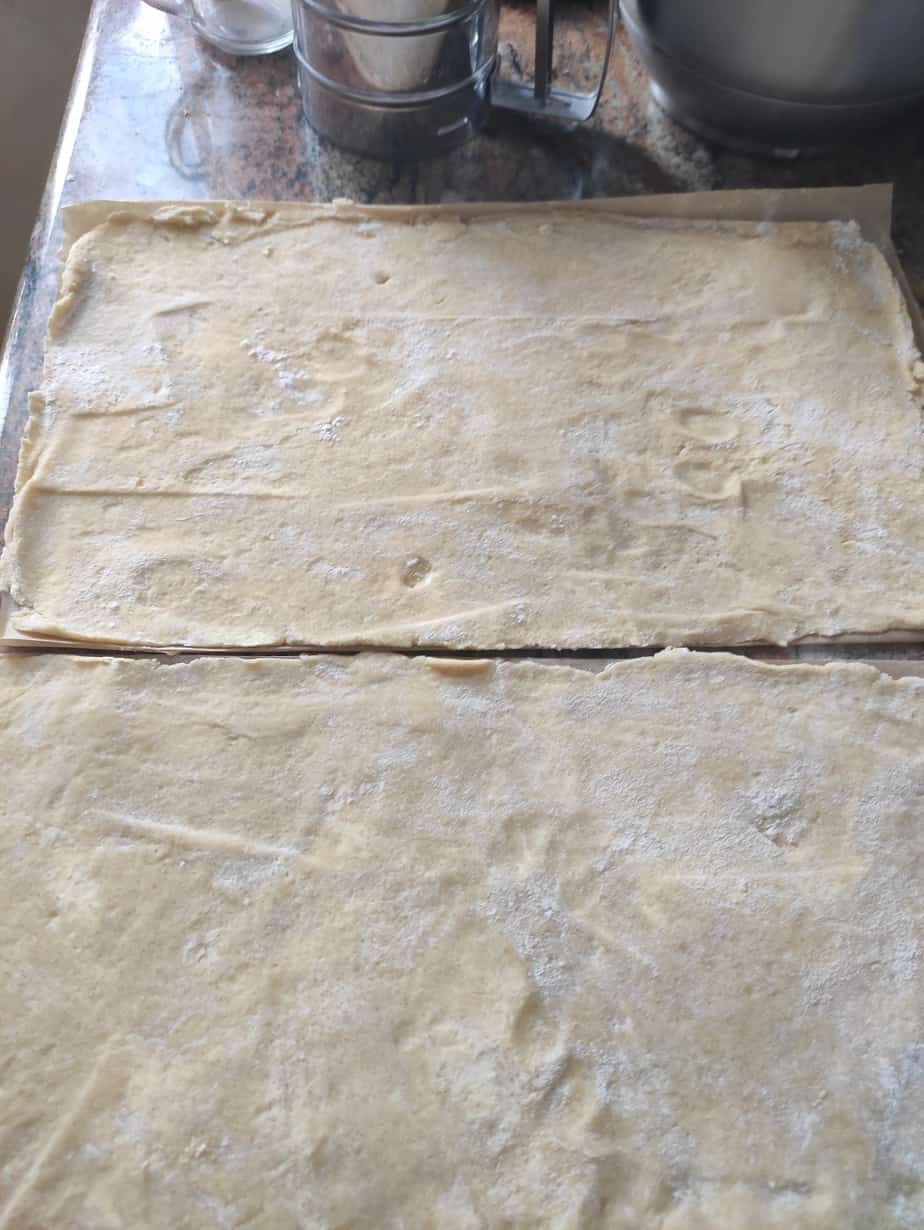 Honey cake in two pans.