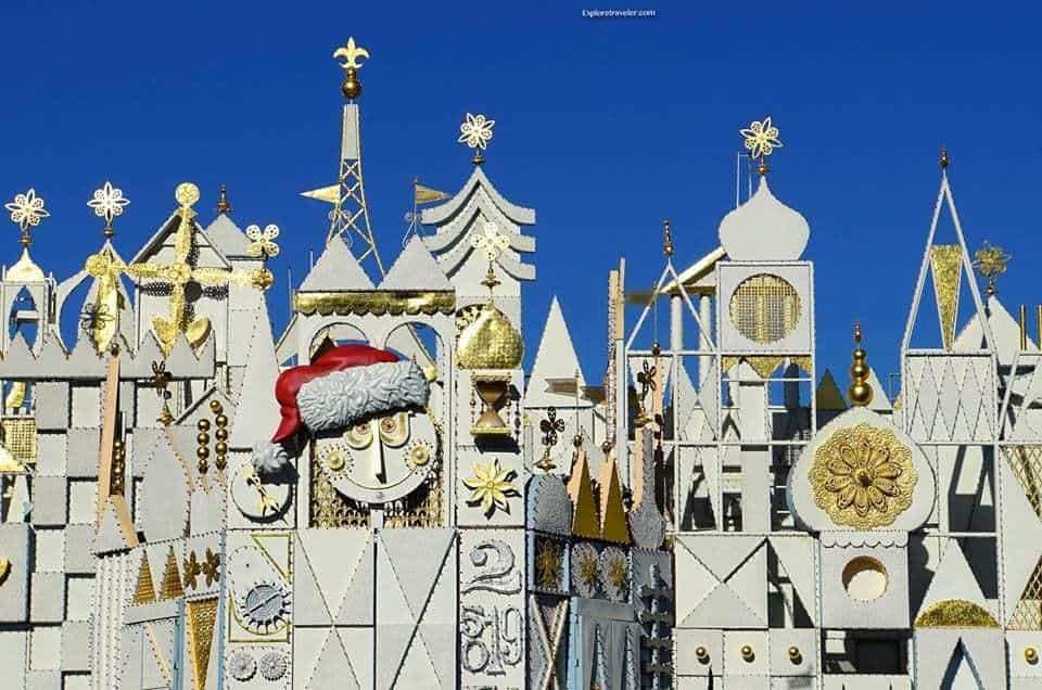 미국 캘리포니아 디즈니랜드 테마파크의 포토 매직 - 교회 클로즈업 - "작은 세상"