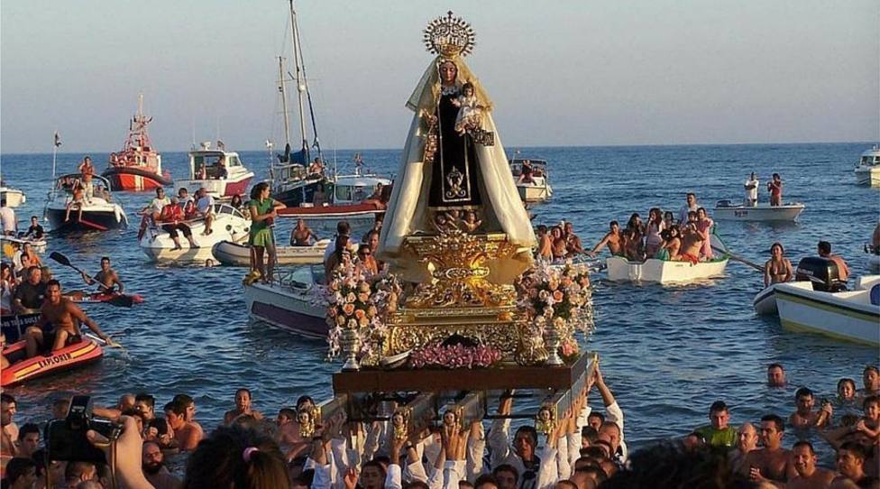 virgen-del-carmen-marineros-historia-escapulario-fiesta