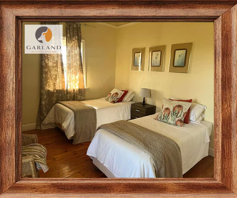 Bedroom - twin beds