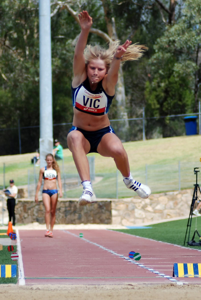 Australia-Cup-2010_0128_1420x2120_5657245