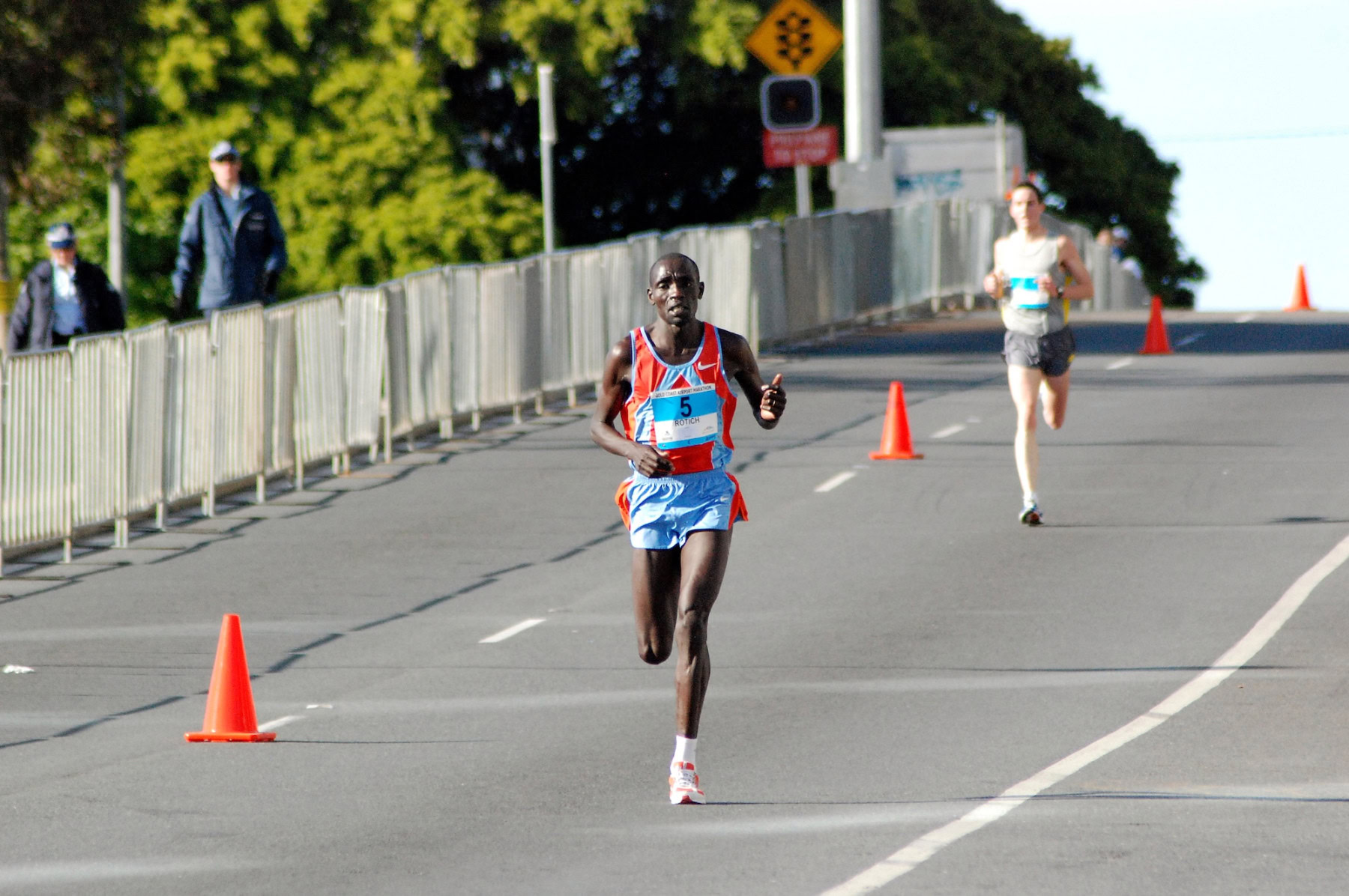 Gold-Coast-Marathon-2009_0026_3795x2521_6197853
