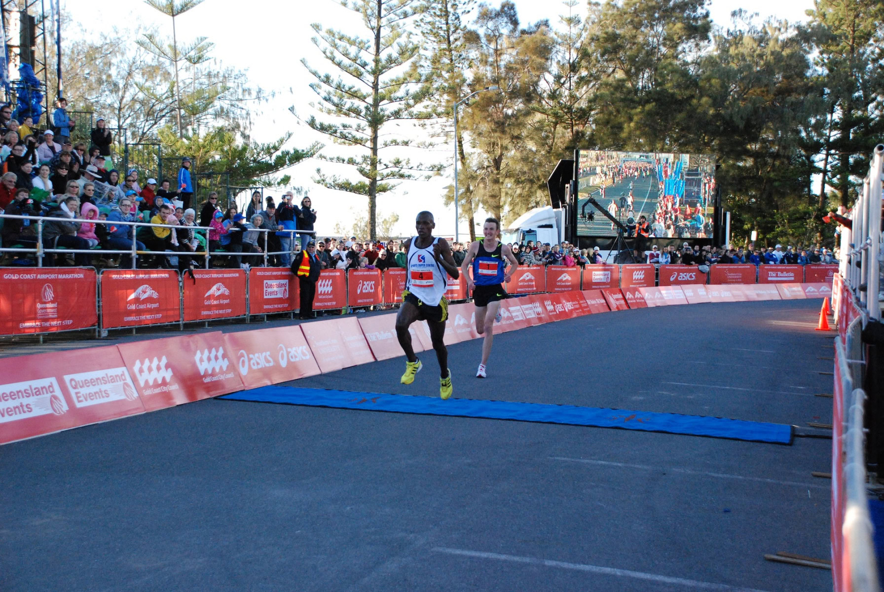Gold-Coast-Marathon-2009_0140_3872x2592_6197860