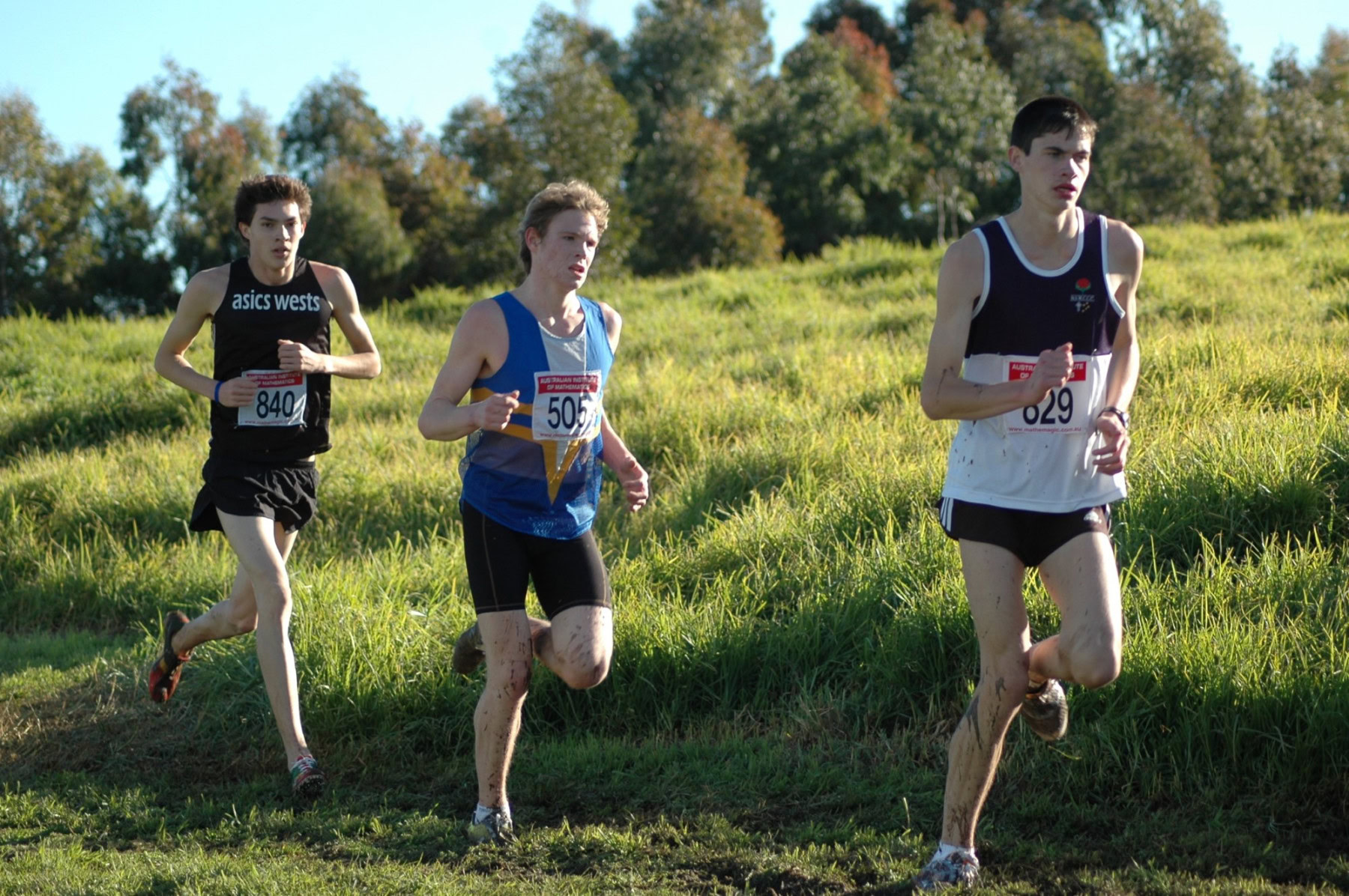 Mid-pack-near-finish_e_2240x1488_6197279