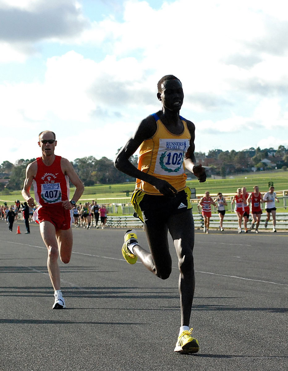 Sandown-Classic-2009_0456_1956x2520_6197785