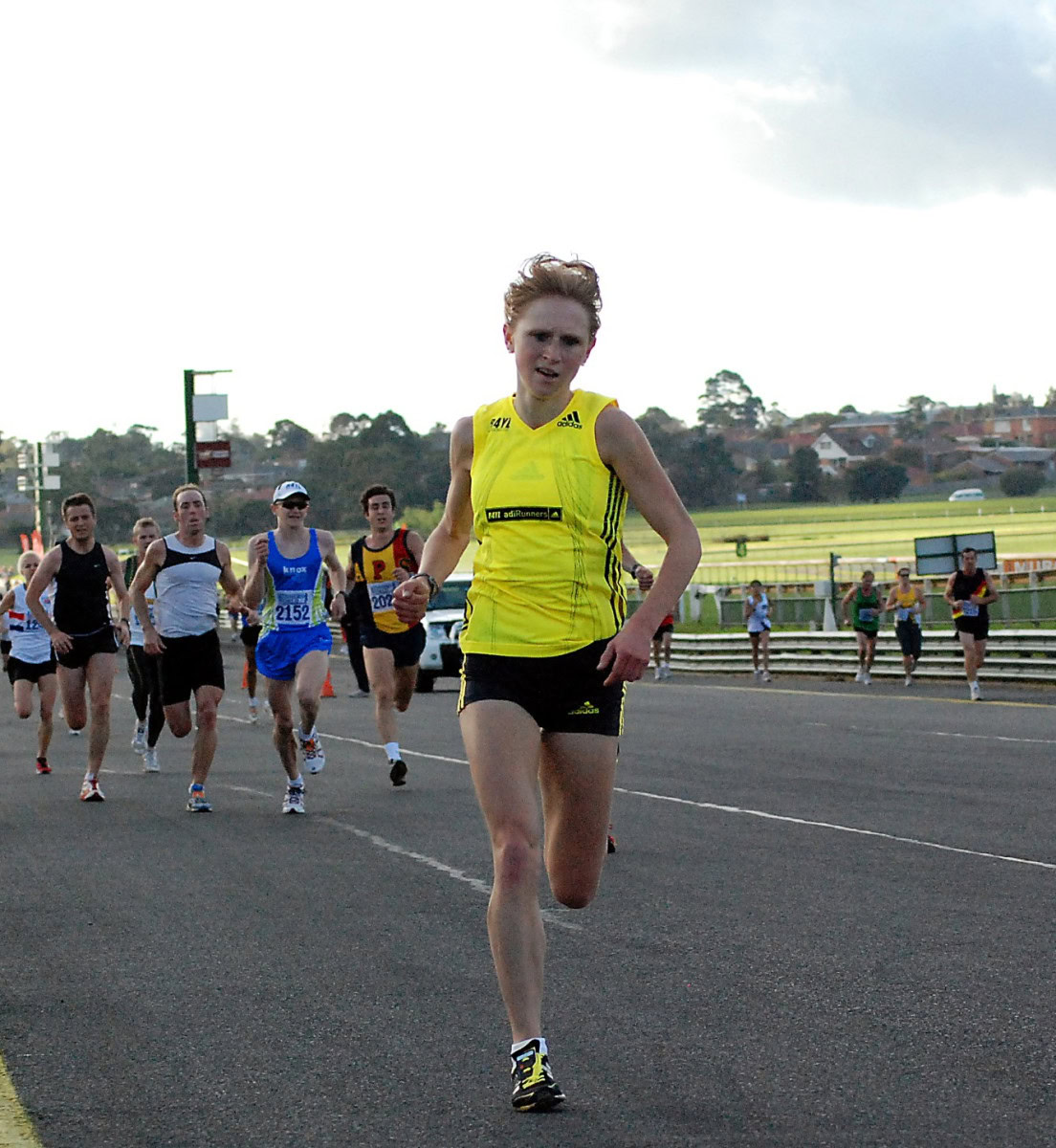 Sandown-Classic-2009_0575_1984x2156_6197802