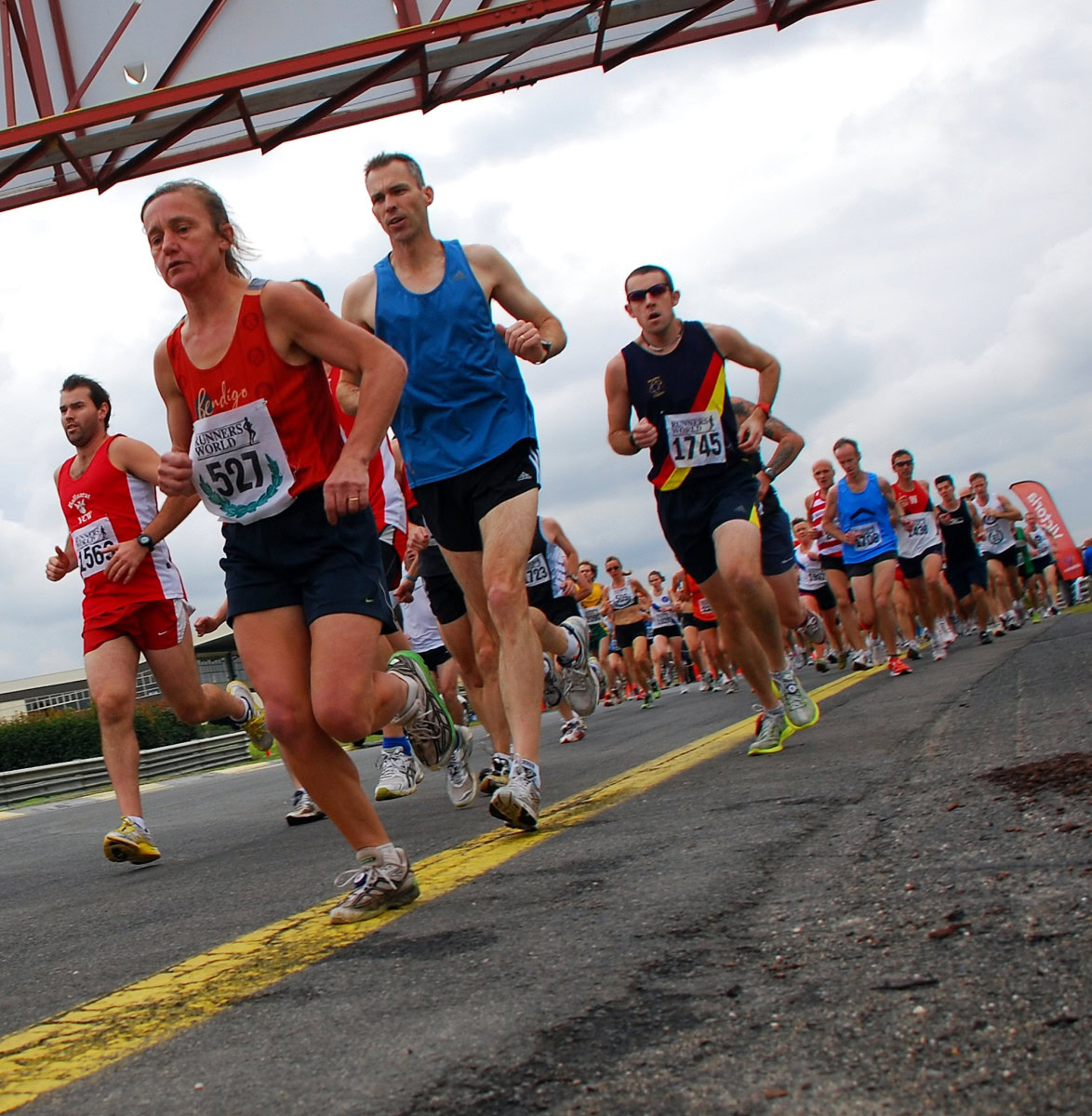 Sandown-Classic-2010_0181_1859x1900_6199053