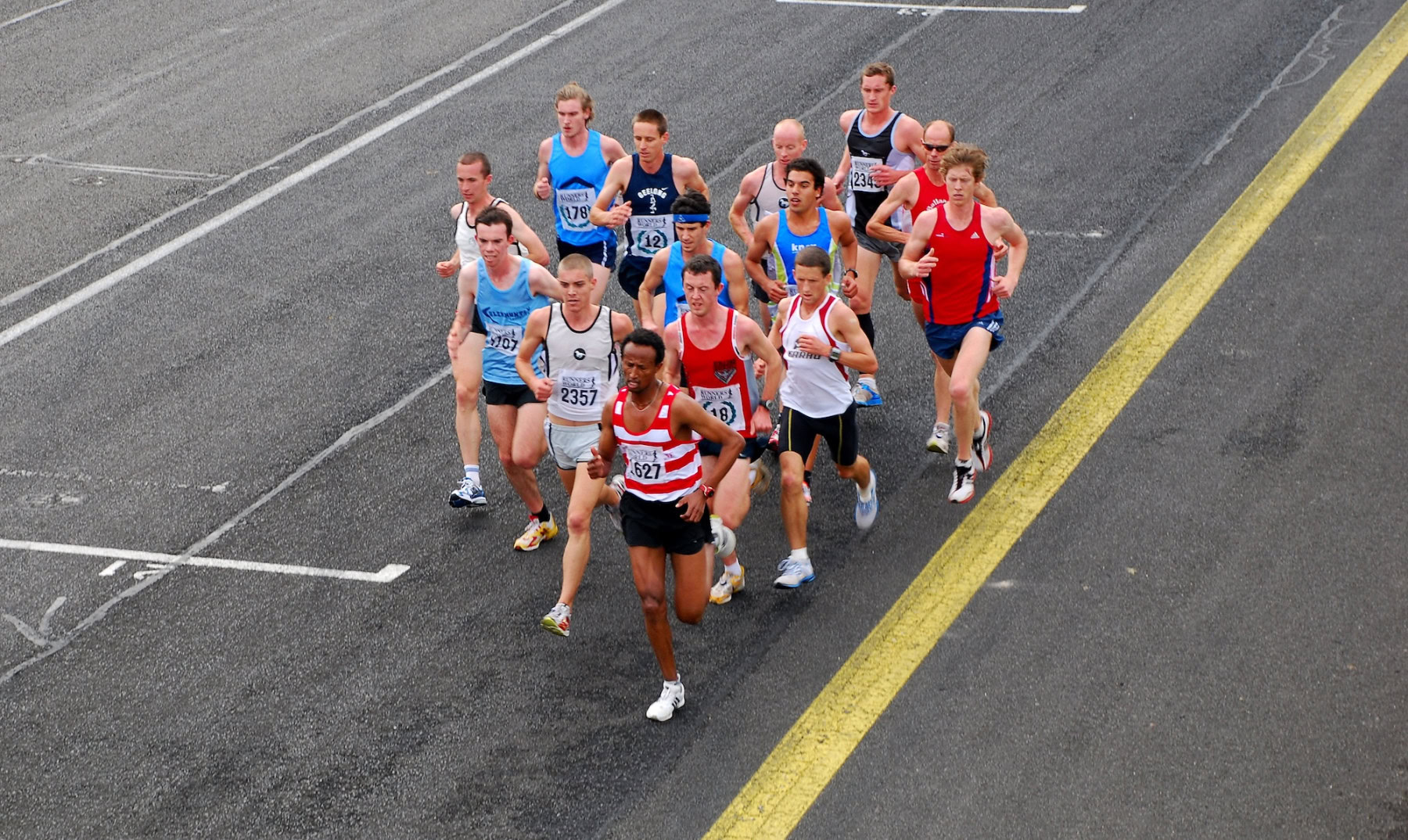 Sandown-Classic-2010_0198_3332x1987_6199043