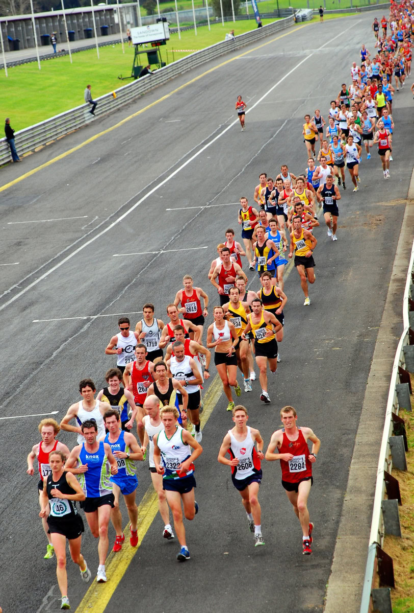 Sandown-Classic-2010_0256_2328x3440_6199123