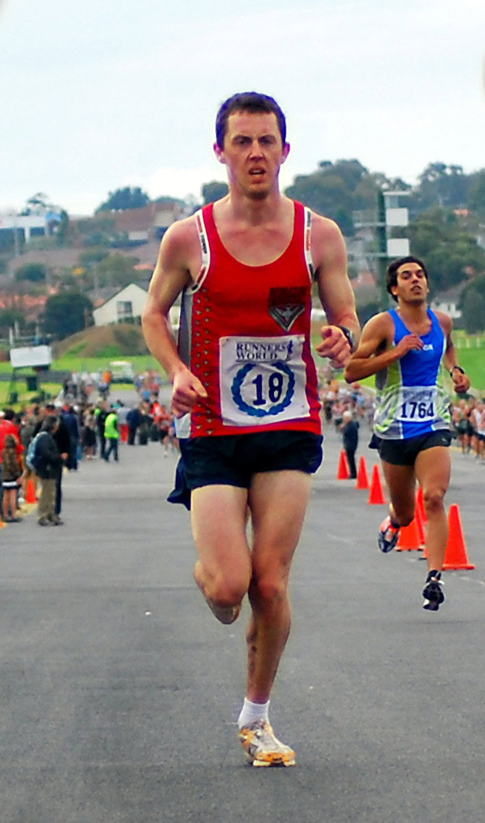 Sandown-Classic-2010_0339_644x1091_6198975